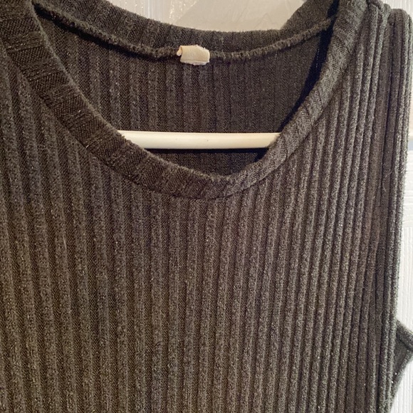 4/$20 Dark green midi sweater dress - Picture 2 of 2